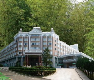 溪頭米堤好清涼  暑期學生好FUN價