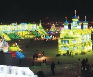 中國東北亞布力Club Med全新啟動  哈爾濱賞冰雕正熱