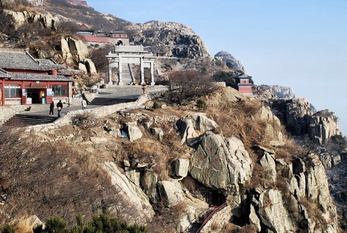 今年暑假 多面山東任君挑選