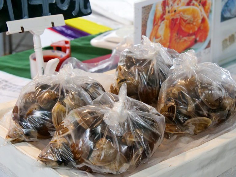 雲林農特產周休在花博農民市集展售