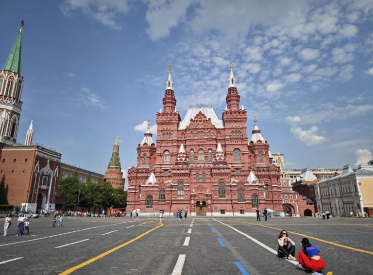 【跨越歐亞分界線】中蒙俄 19 日史詩遠征：貝加爾湖之淚、西伯利亞鐵道與帝俄榮光的終極巡禮